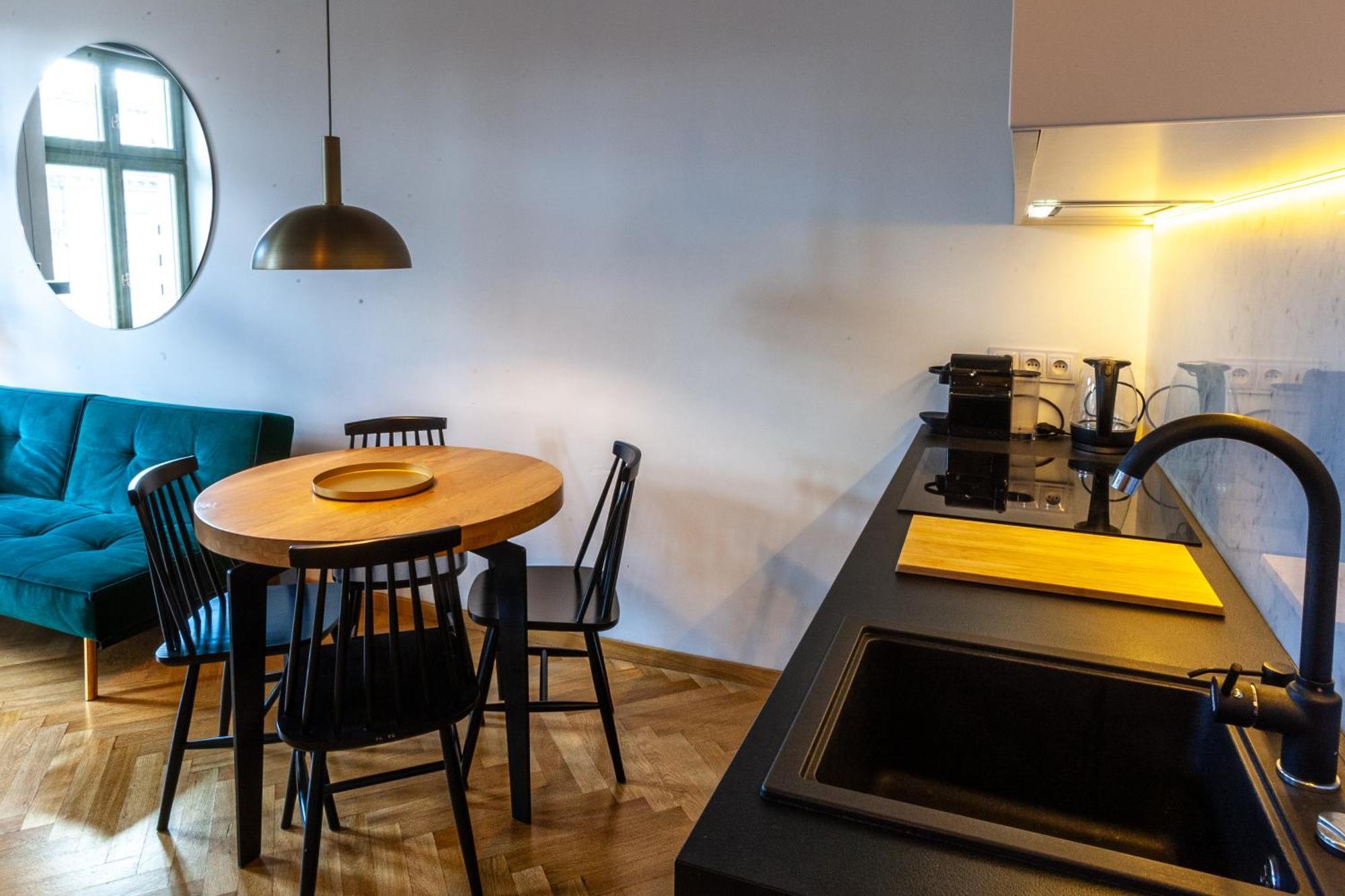 Appartamento Charming Loft In The Old Town Cracovia Esterno foto